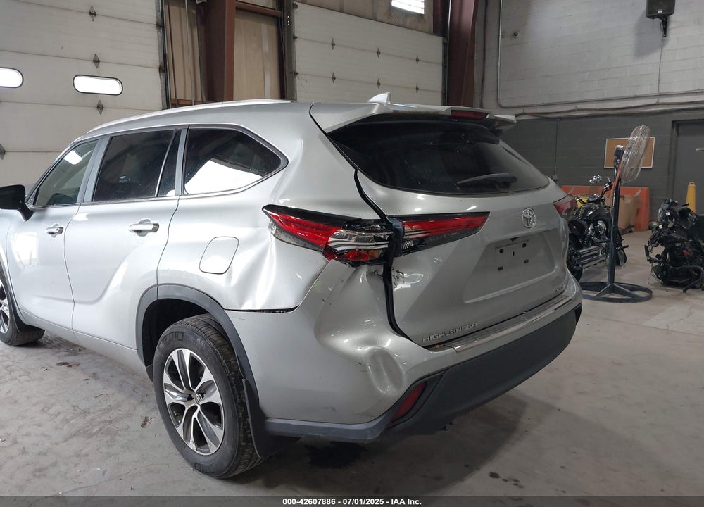 2023 TOYOTA HIGHLANDER VIN: 5TDKDRBH4PS012227