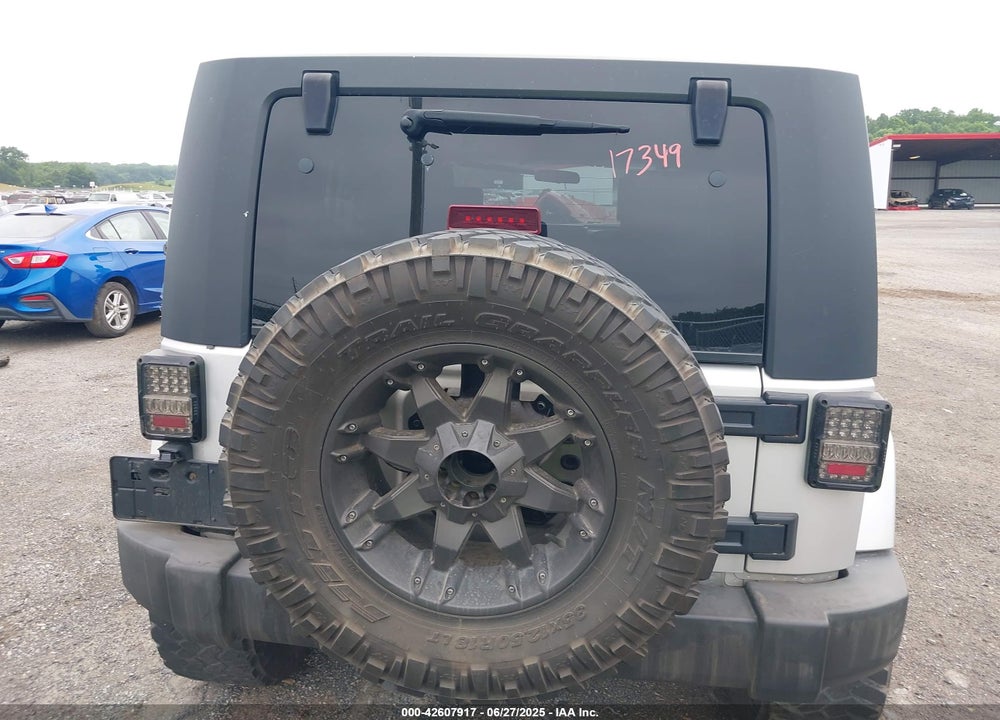 2007 JEEP WRANGLER UNLIMITED SAHARA VIN: 1J4GA59127L211076