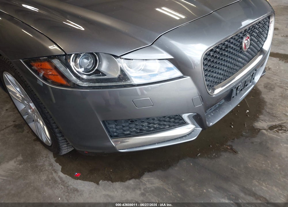 2017 JAGUAR XF VIN: SAJBJ4BV5HCY30734