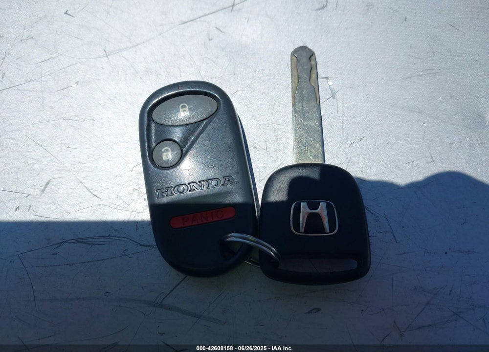 2005 HONDA CIVIC LX VIN: 2HGES16505H625351