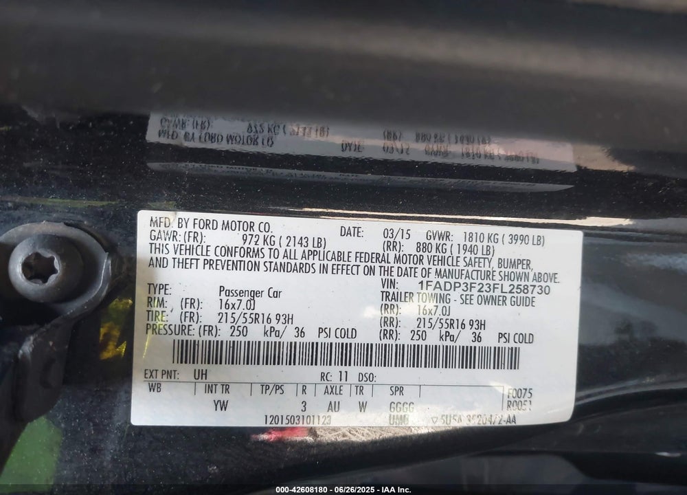 2015 FORD FOCUS VIN: 1FADP3F23FL258730