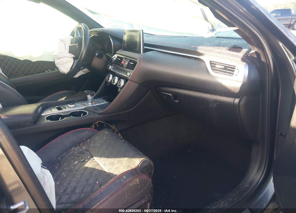 2019 GENESIS G70 VIN: KMTG34LE1KU043957