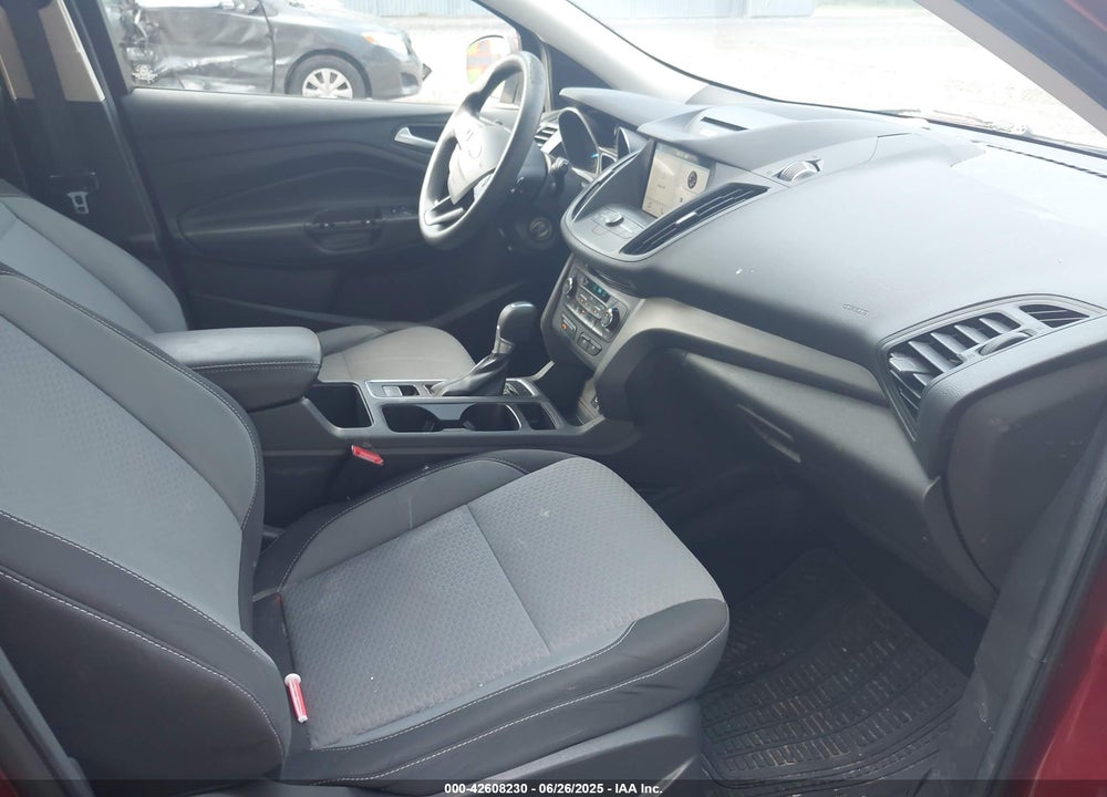 2017 FORD ESCAPE SE VIN: 1FMCU9GD2HUD15235