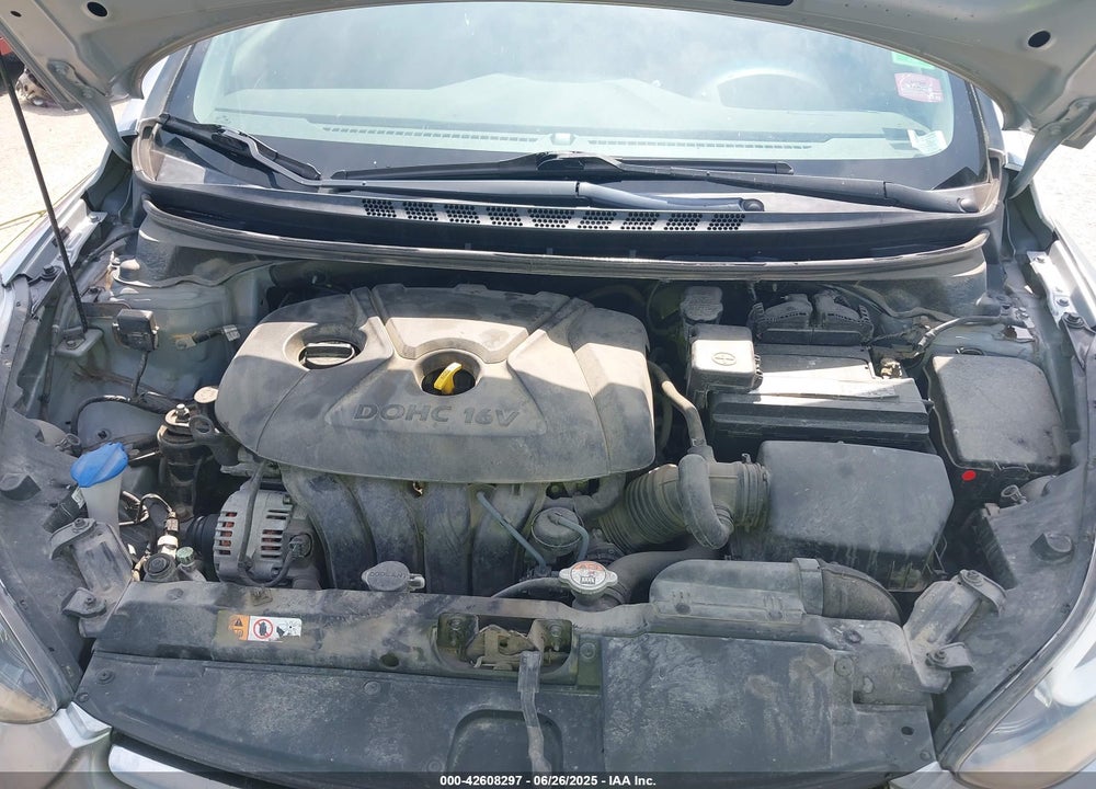 2015 HYUNDAI ELANTRA VIN: 5NPDH4AE7FH585652