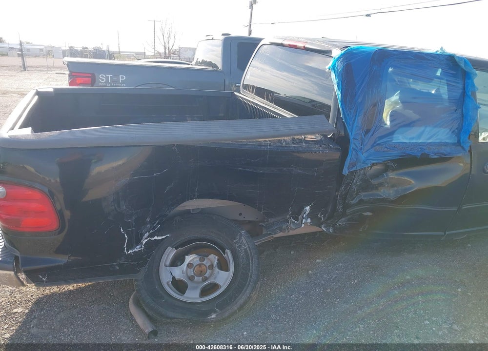 2003 FORD F-150 LARIAT/XLT VIN: 1FTRW07633KD88611