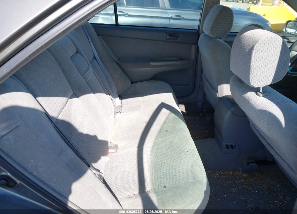 2003 TOYOTA CAMRY LE VIN: 4T1BE32K33U645857