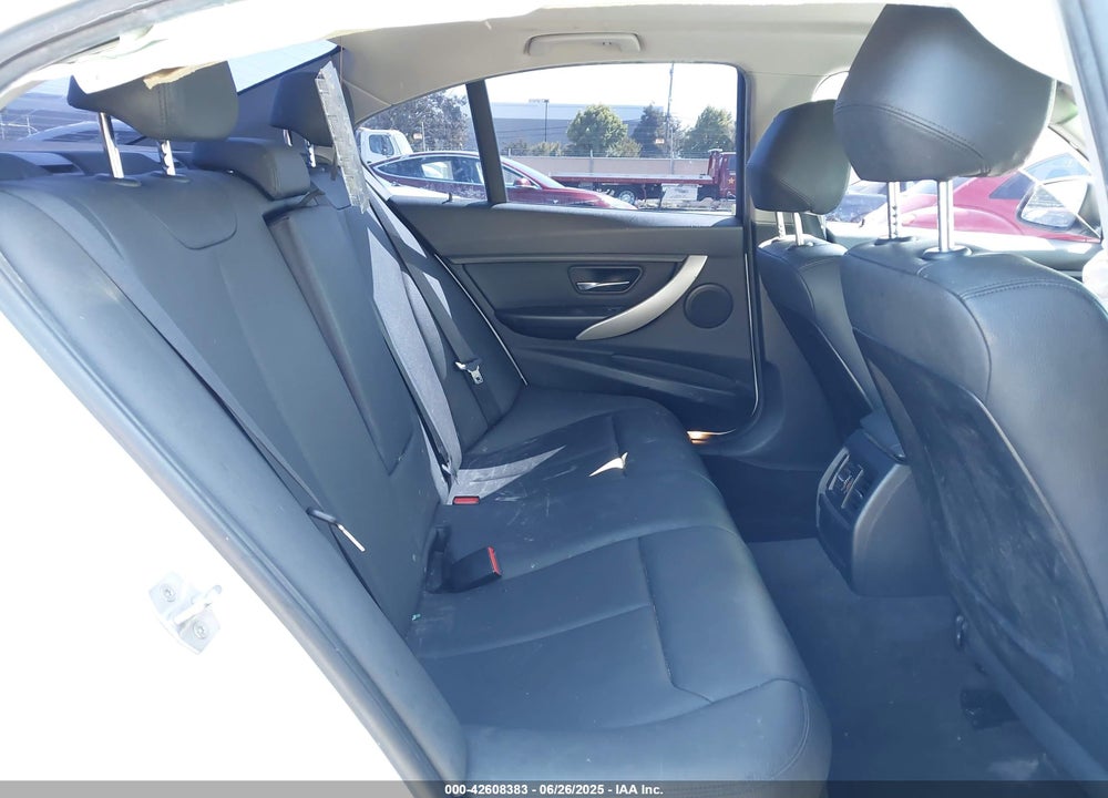 2015 BMW 3 SERIES VIN: WBA3B1G56FNT04702