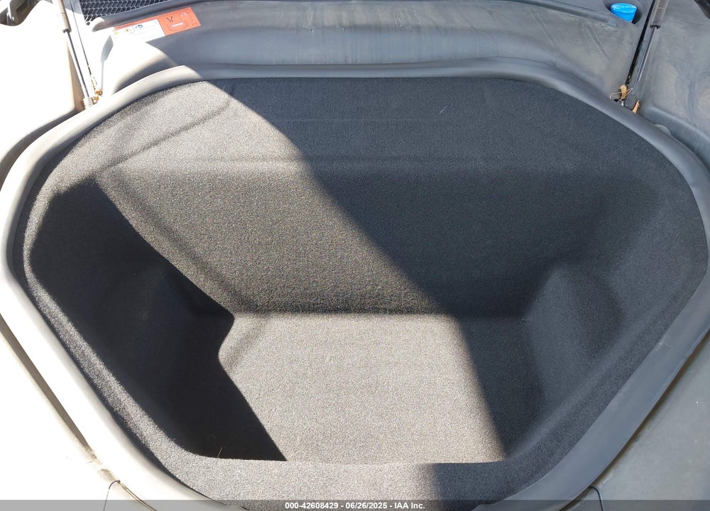 2015 TESLA MODEL S VIN: 5YJSA1E24FF102837