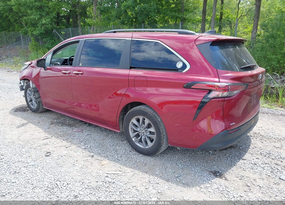 2022 TOYOTA SIENNA XLE VIN: 5TDJSKFCXNS059539