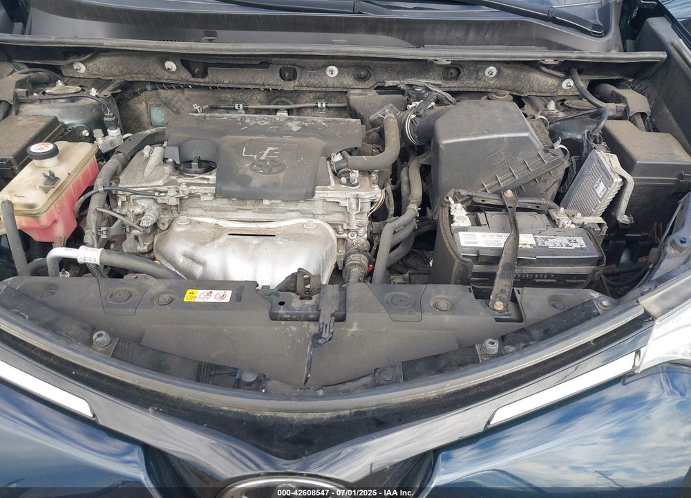 2018 TOYOTA RAV4 VIN: JTMZFREV7JJ194326