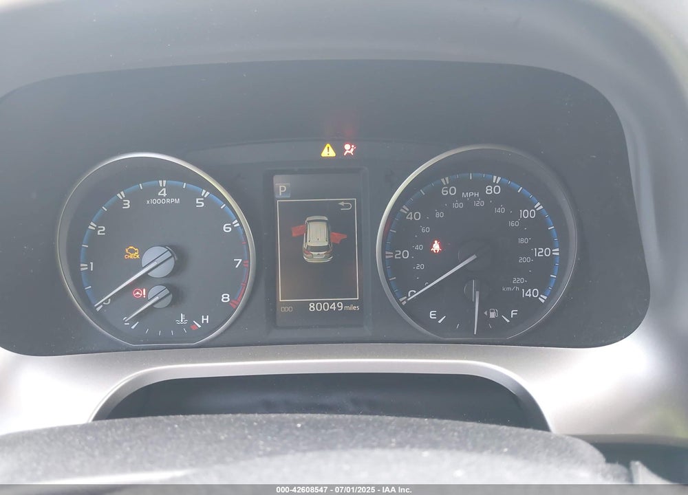 2018 TOYOTA RAV4 VIN: JTMZFREV7JJ194326