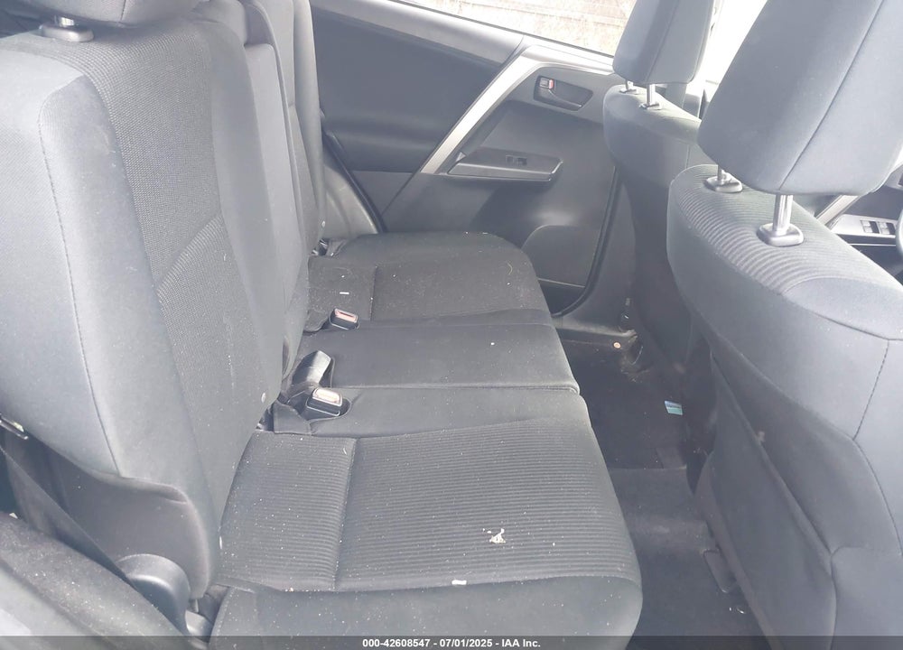 2018 TOYOTA RAV4 VIN: JTMZFREV7JJ194326