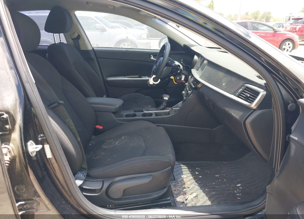 2020 KIA OPTIMA LX VIN: 5XXGT4L34LG403534