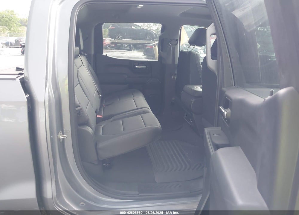 2019 CHEVROLET SILVERADO 1500 VIN: 1GCUYAEF6KZ323738