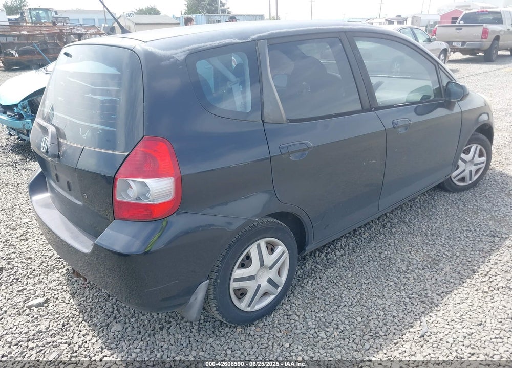 2007 HONDA FIT VIN: JHMGD38497S010227