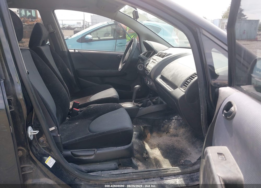 2007 HONDA FIT VIN: JHMGD38497S010227