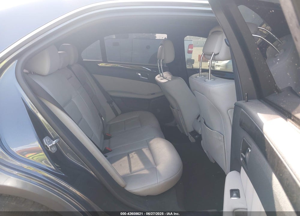 2010 MERCEDES-BENZ E 350 VIN: WDDHF8HBXAA140273