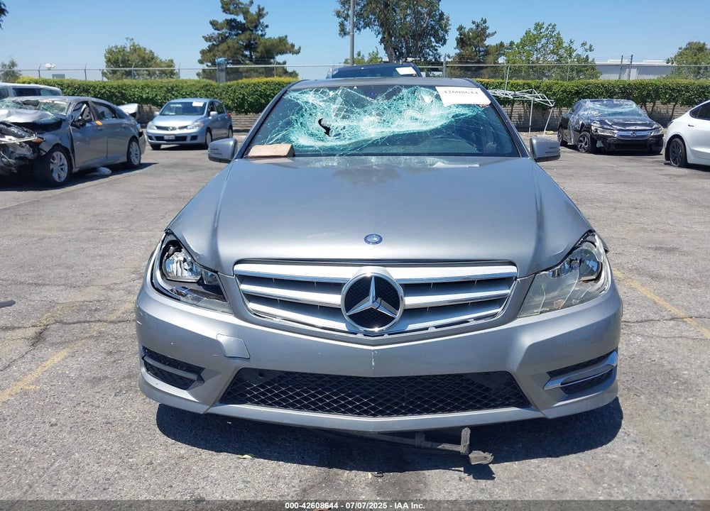 2012 MERCEDES-BENZ C 250 LUXURY/SPORT VIN: WDDGF4HB3CR233709