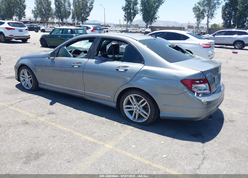 2012 MERCEDES-BENZ C 250 LUXURY/SPORT VIN: WDDGF4HB3CR233709