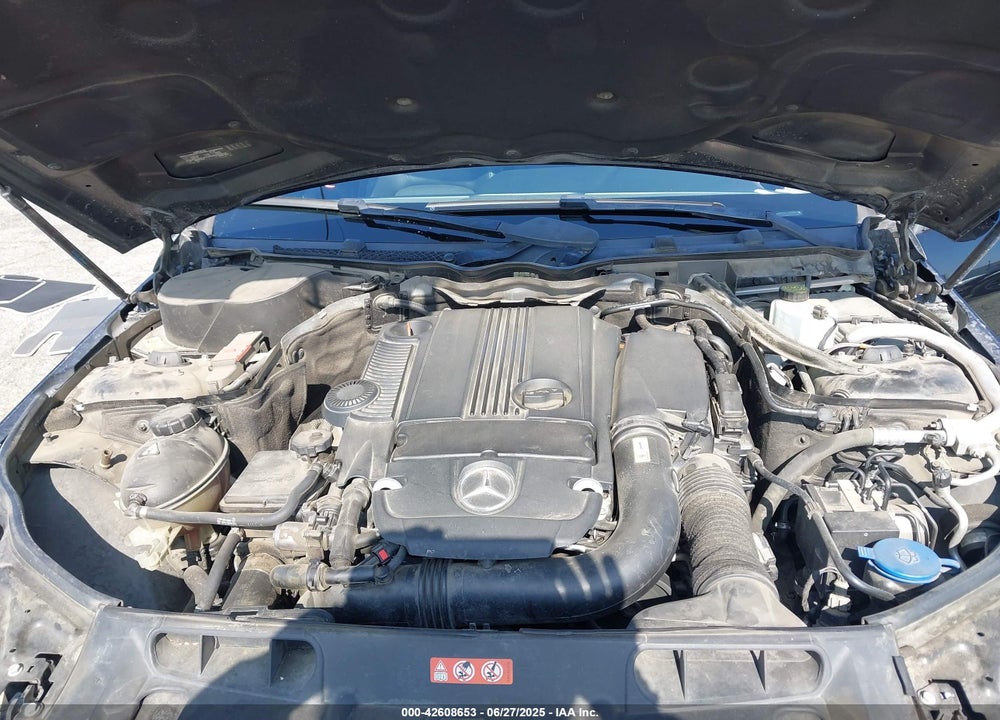 2015 MERCEDES-BENZ C CLASS VIN: WDDGJ4HB7FG390528