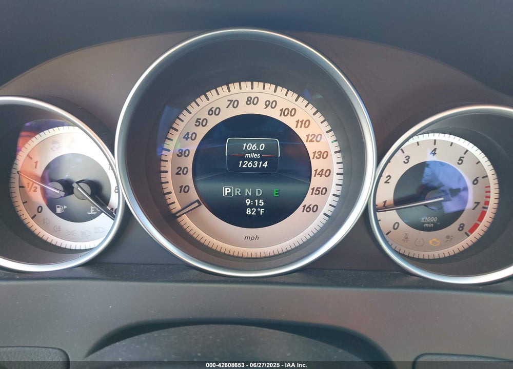 2015 MERCEDES-BENZ C CLASS VIN: WDDGJ4HB7FG390528