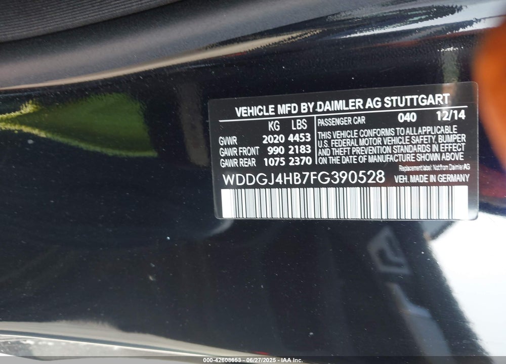 2015 MERCEDES-BENZ C CLASS VIN: WDDGJ4HB7FG390528
