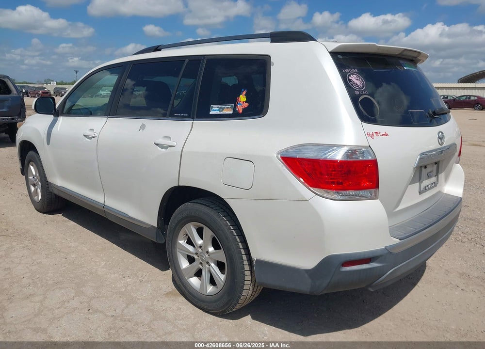 2011 TOYOTA HIGHLANDER BASE V6 VIN: 5TDZK3EH6BS045879