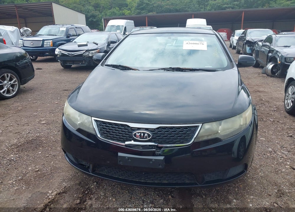 2011 KIA FORTE VIN: KNAFU4A2XB5419241