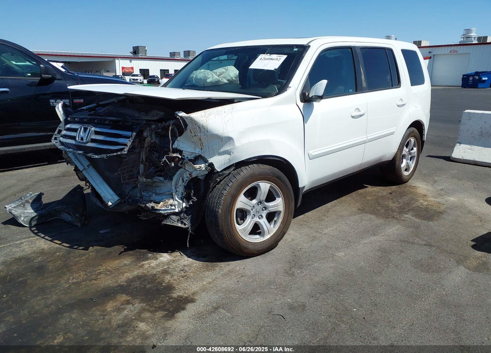 2015 HONDA PILOT VIN: 5FNYF3H74FB013848