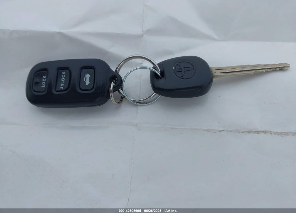 2004 TOYOTA CAMRY XLE VIN: 4T1BE32K54U276596