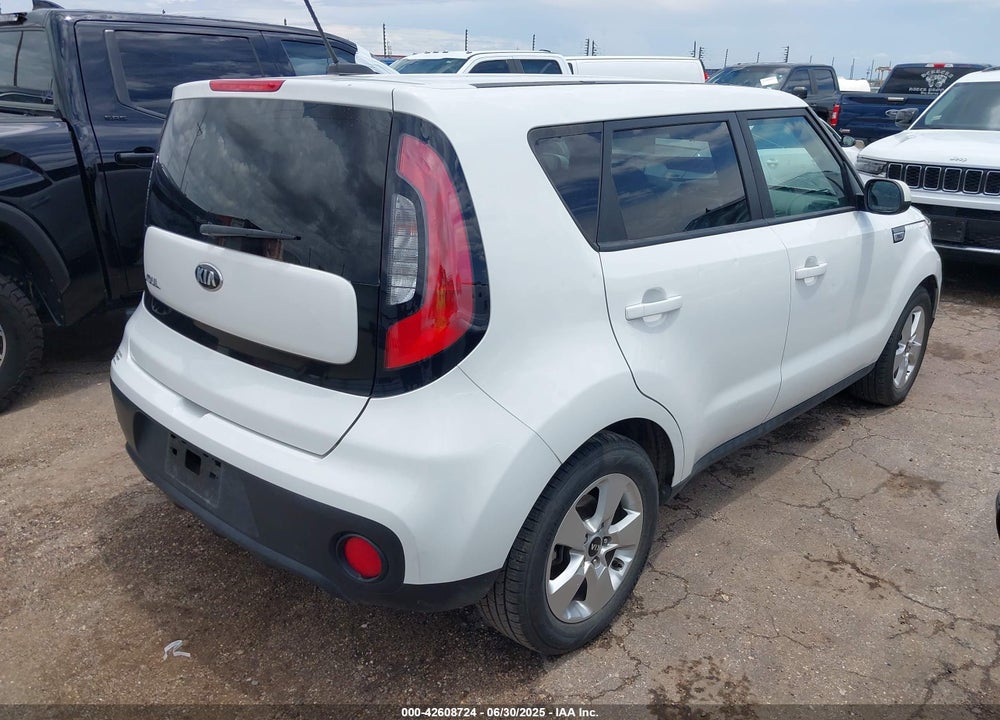 2018 KIA SOUL VIN: KNDJN2A28J7896168