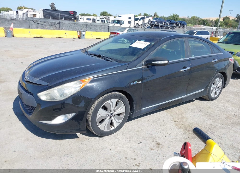 2013 HYUNDAI SONATA HYBRID VIN: KMHEC4A43DA073428