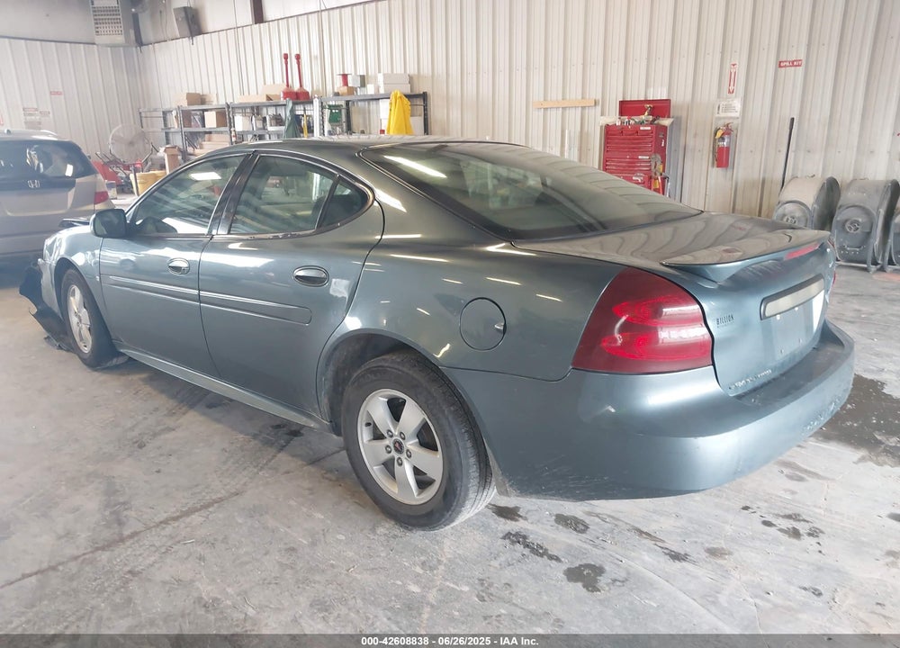 2006 PONTIAC GRAND PRIX VIN: 2G2WP552X61205159