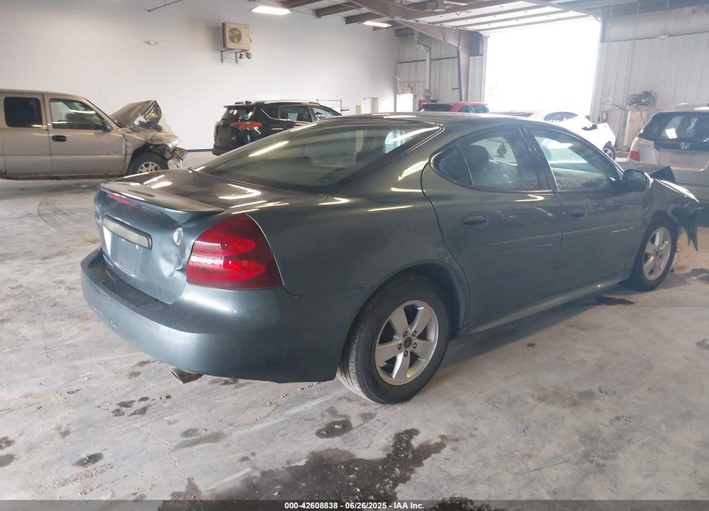 2006 PONTIAC GRAND PRIX VIN: 2G2WP552X61205159