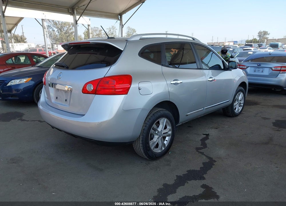 2015 NISSAN ROGUE SELECT VIN: JN8AS5MT6FW653135