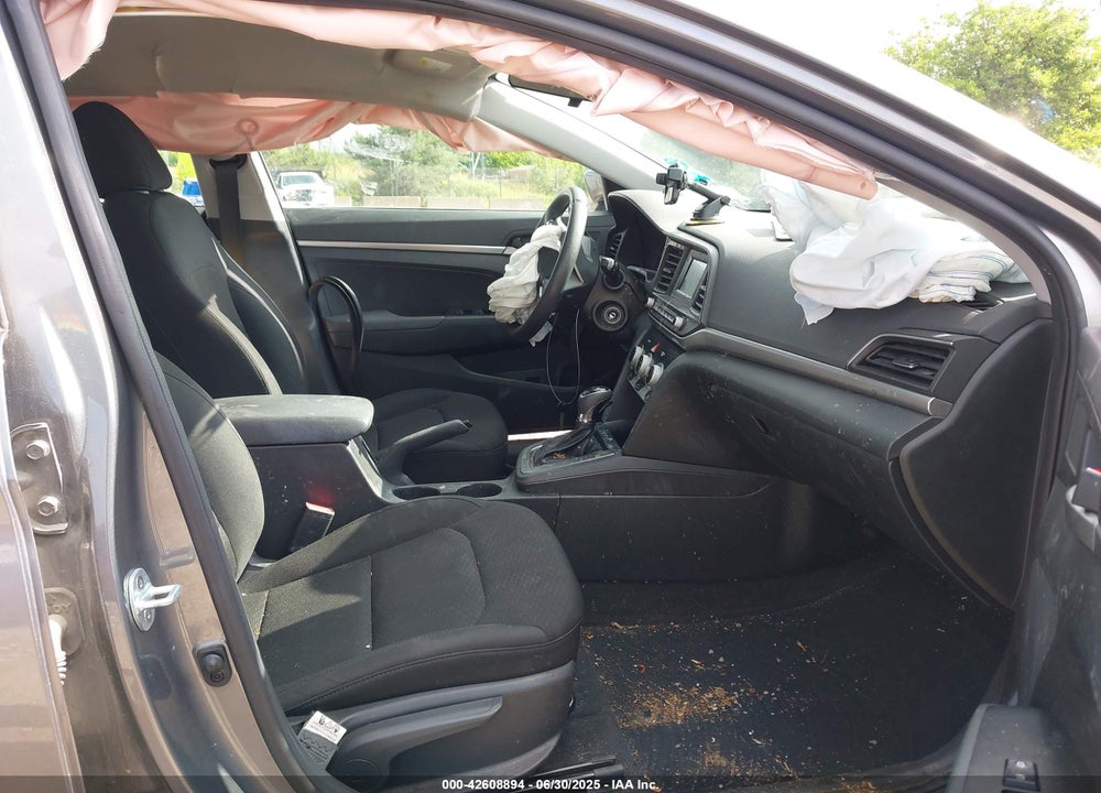 2019 HYUNDAI ELANTRA VIN: 5NPD74LF2KH435919
