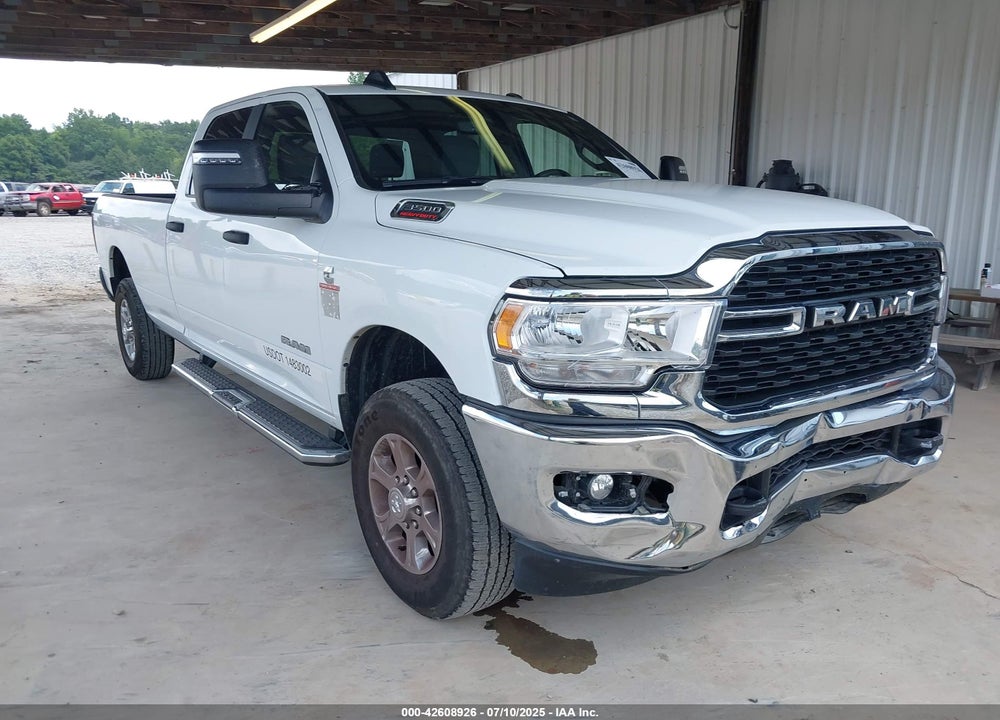 2024 RAM 3500 BIG HORN  4X4 8' BOX VIN: 3C63R3HLXRG339285