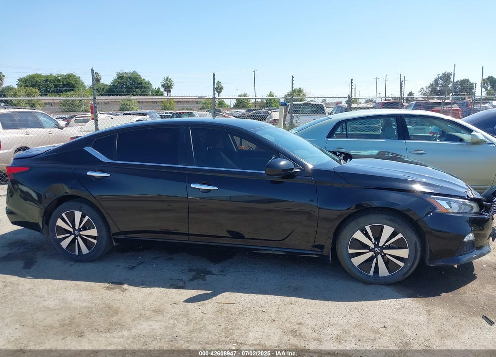 2022 NISSAN ALTIMA SV INTELLIGENT AWD VIN: 1N4BL4DW9NN384740