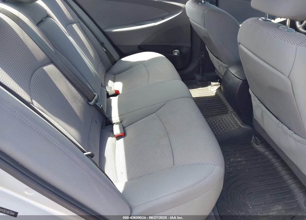 2014 HYUNDAI SONATA VIN: 5NPEB4AC6EH927644