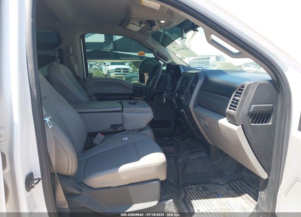 2019 FORD F-350 XL VIN: 1FT8W3B64KEC21725