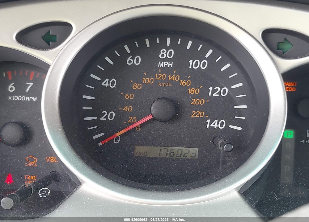 2004 TOYOTA HIGHLANDER LIMITED V6/V6 VIN: JTEDP21A340038677