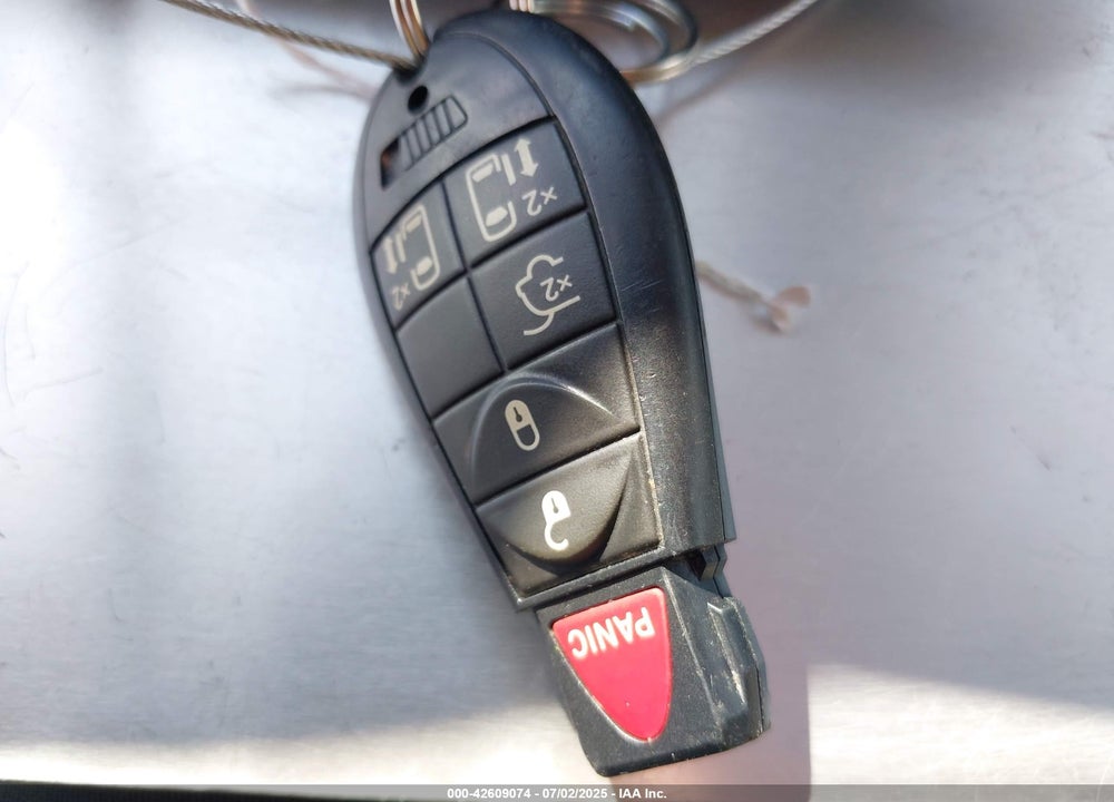 2013 CHRYSLER TOWN & COUNTRY TOURING VIN: 2C4RC1BG1DR565545