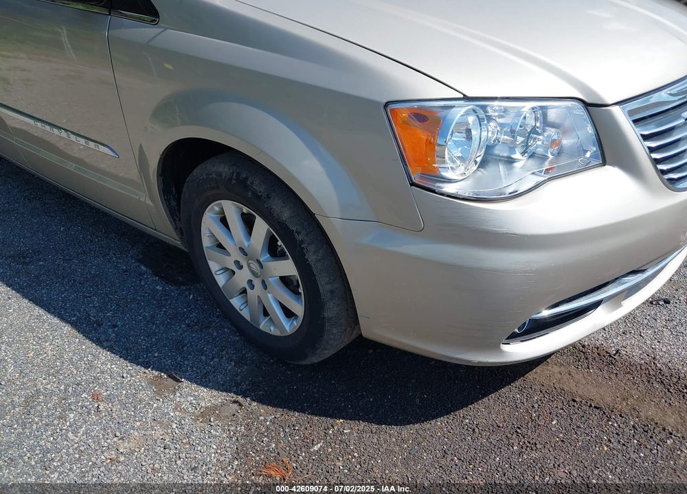 2013 CHRYSLER TOWN & COUNTRY TOURING VIN: 2C4RC1BG1DR565545