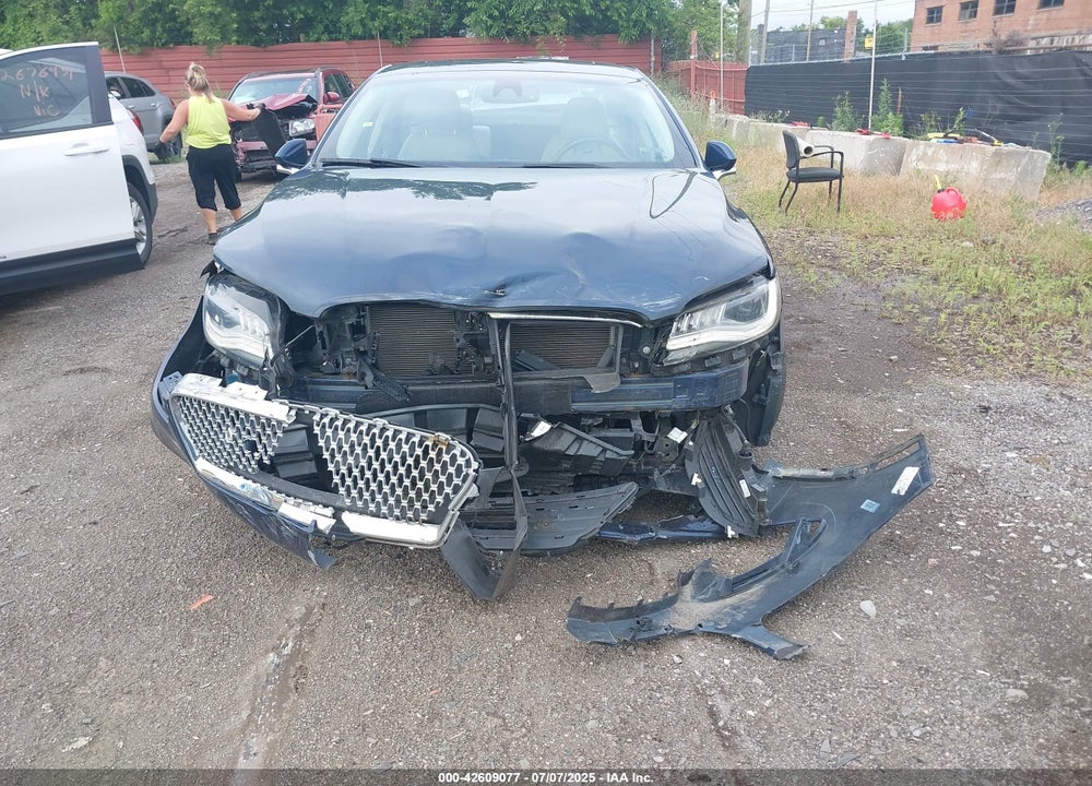 2017 LINCOLN MKZ HYBRID VIN: 3LN6L5MU0HR620219