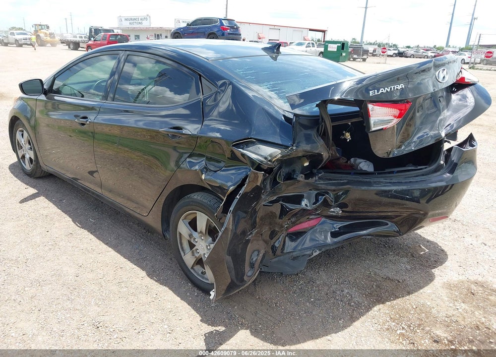 2013 HYUNDAI ELANTRA VIN: KMHDH4AE0DU666782