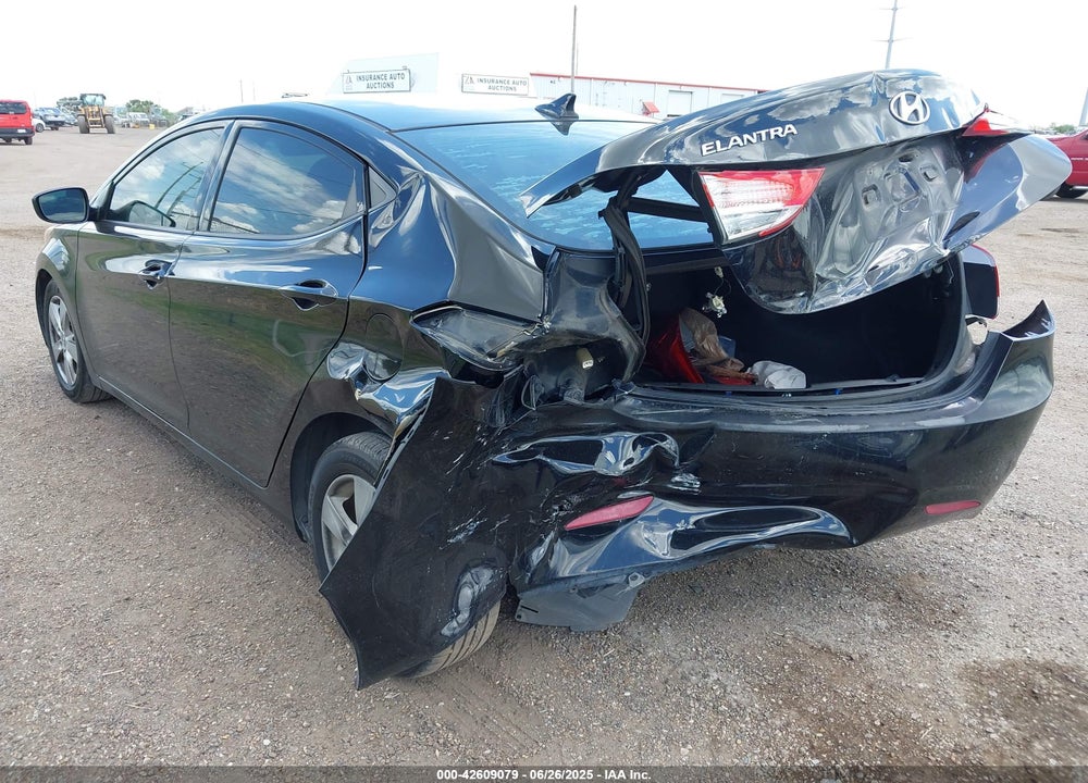 2013 HYUNDAI ELANTRA VIN: KMHDH4AE0DU666782
