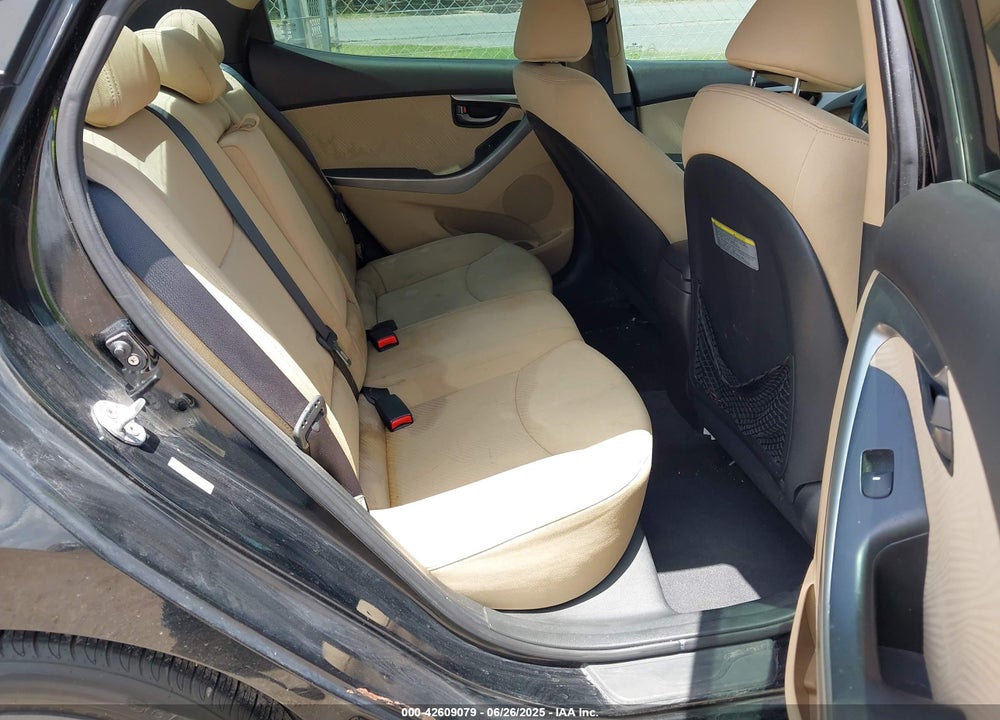 2013 HYUNDAI ELANTRA VIN: KMHDH4AE0DU666782