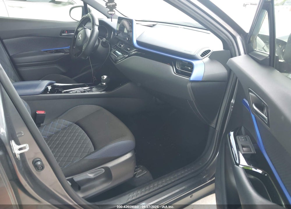2020 TOYOTA C-HR VIN: JTNKHMBX3L1087812