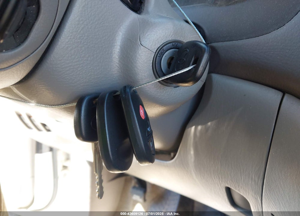 2008 TOYOTA SIENNA LIMITED VIN: 5TDBK22CX8S013241