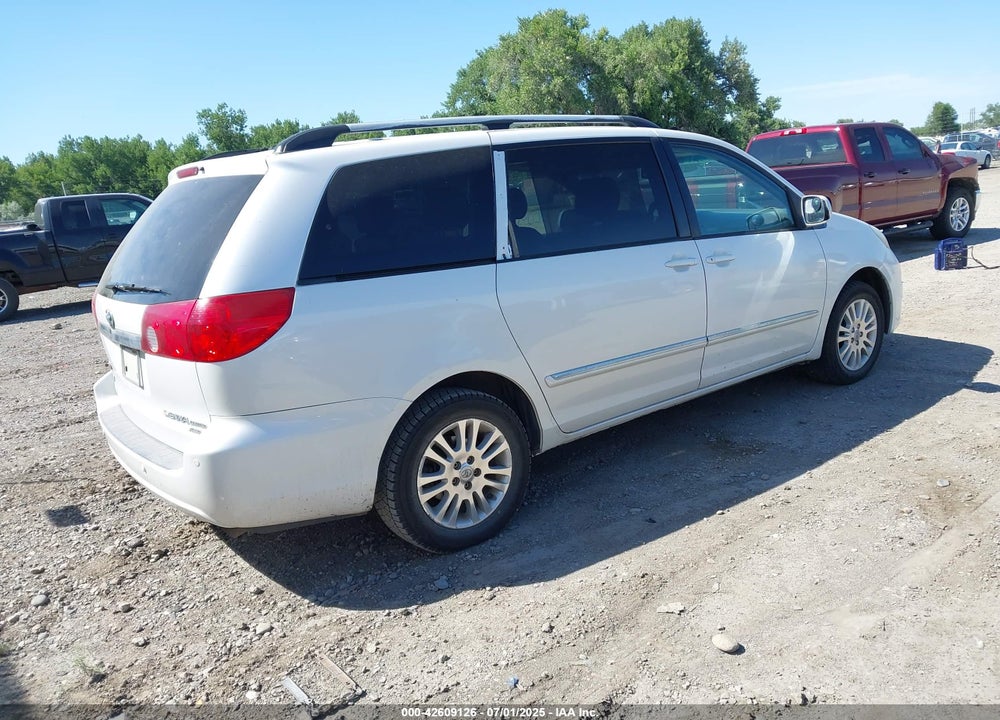 2008 TOYOTA SIENNA LIMITED VIN: 5TDBK22CX8S013241